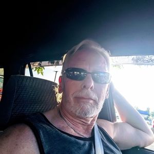 Meet your Posher, Tom